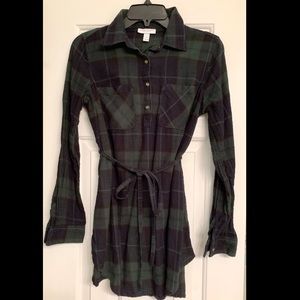 Plaid Maternity shirt